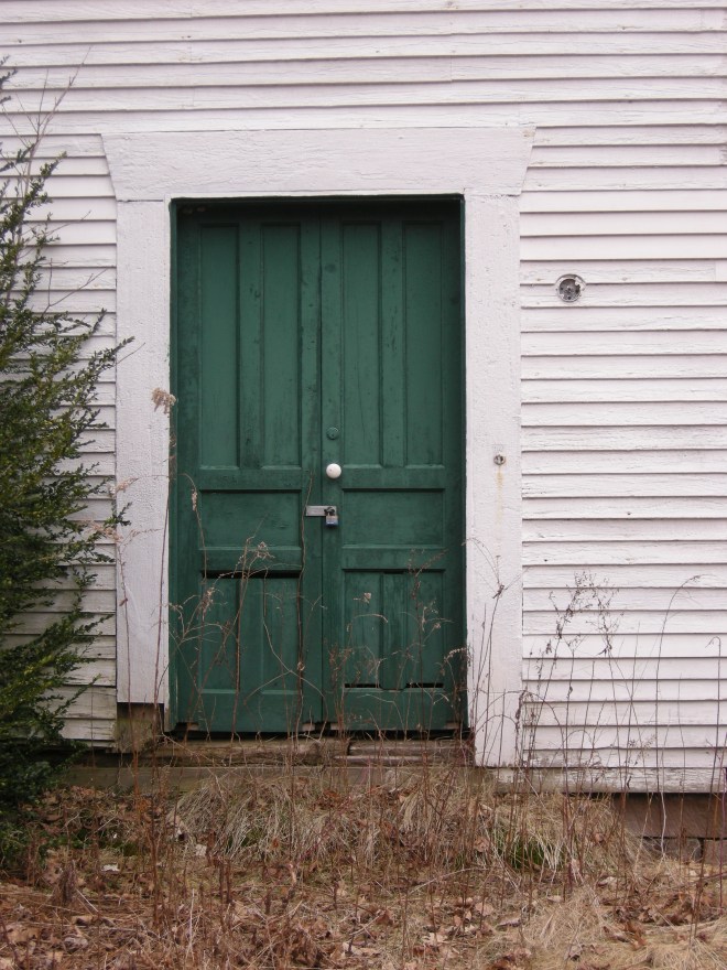 double door with splayed header
